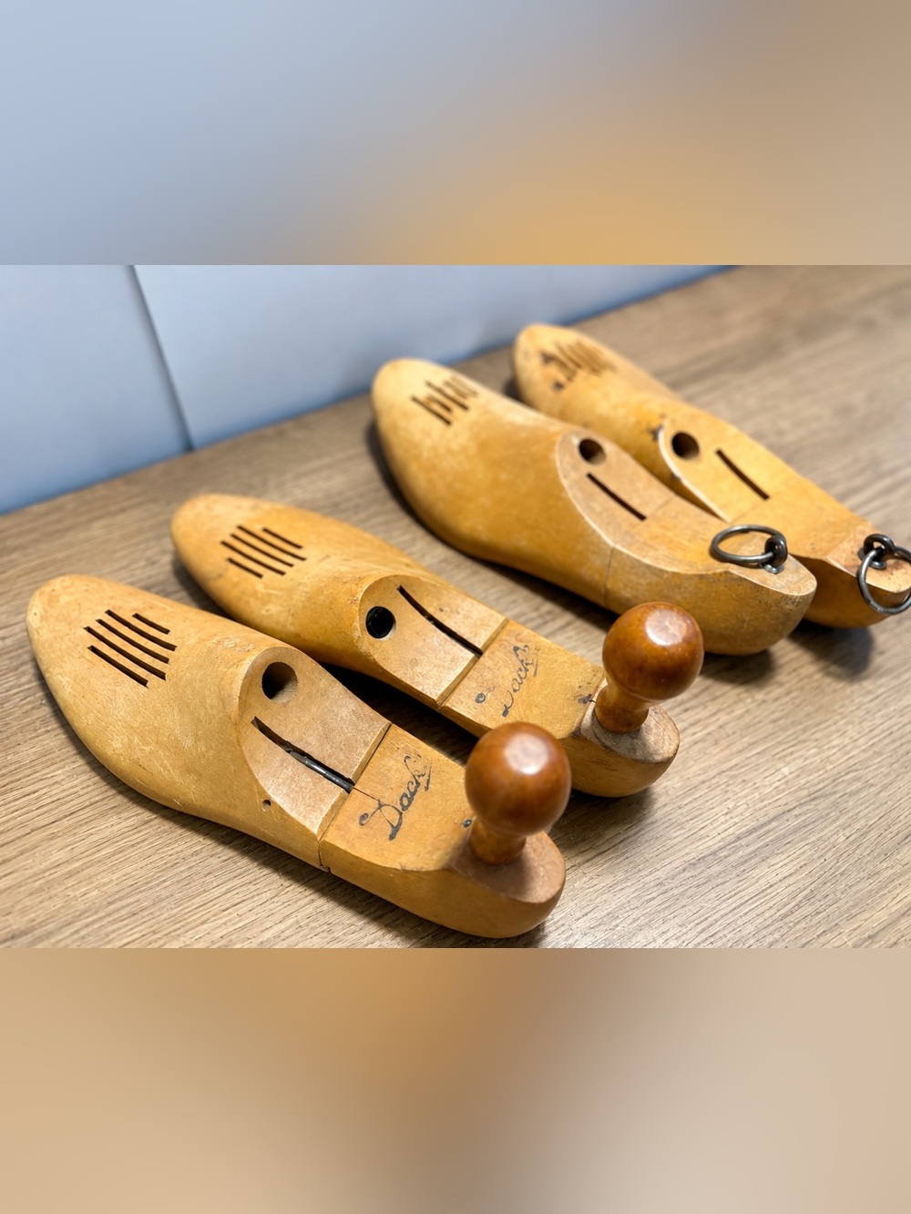 Vintage Dack’s Wooden Shoe Trees Set 4